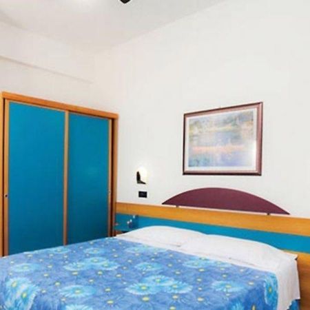 Hotel King Cattolica Esterno foto