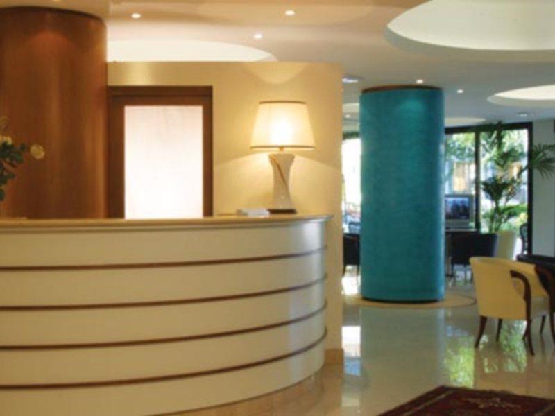 Hotel King Cattolica Esterno foto